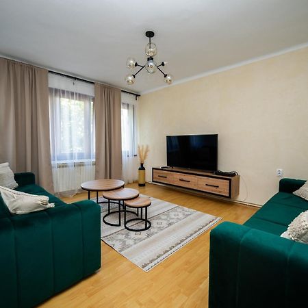 Cozy One-Bedroom Apartment Near City Center SJJ Exteriér fotografie