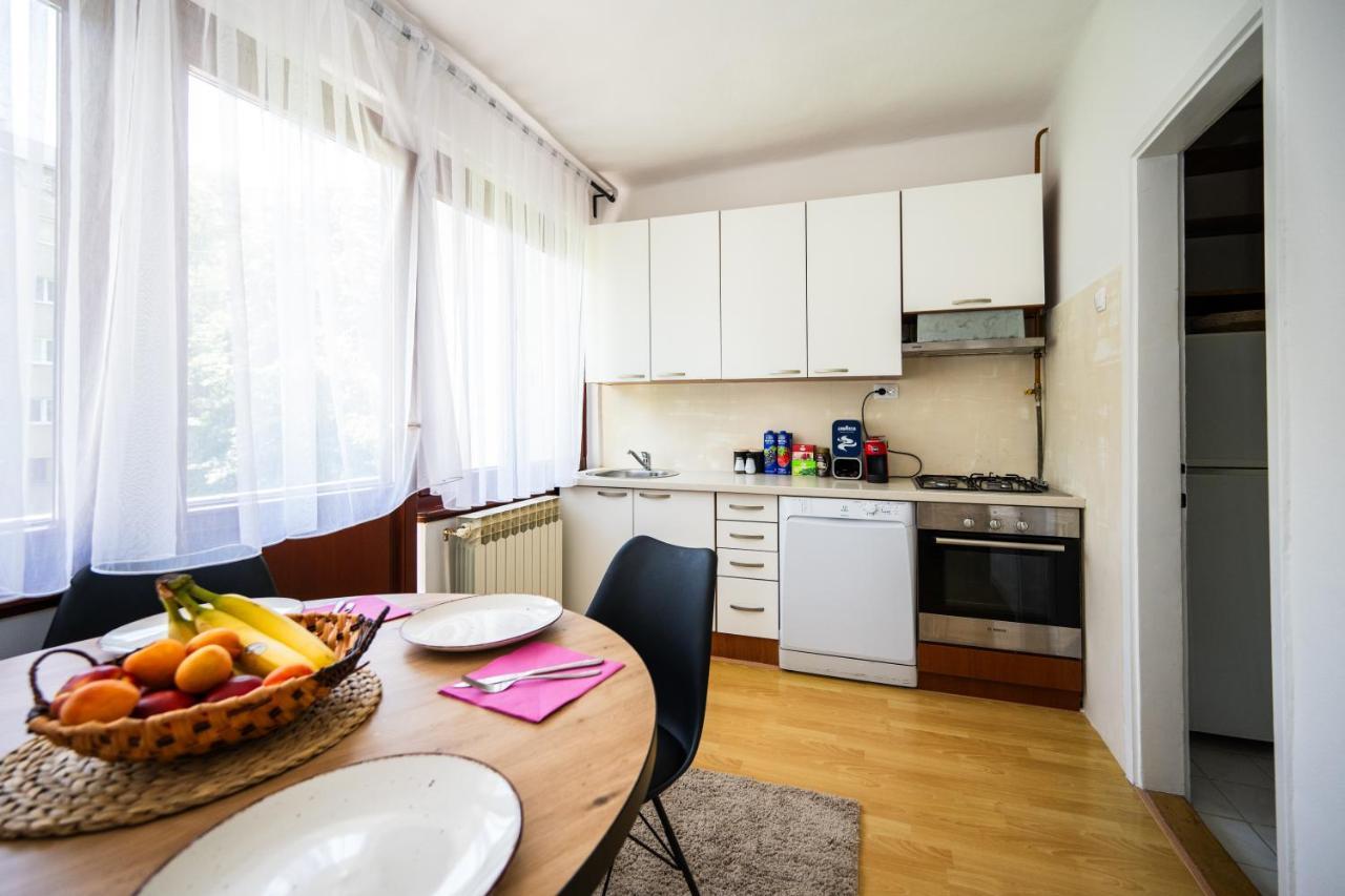 Cozy One-Bedroom Apartment Near City Center SJJ Exteriér fotografie