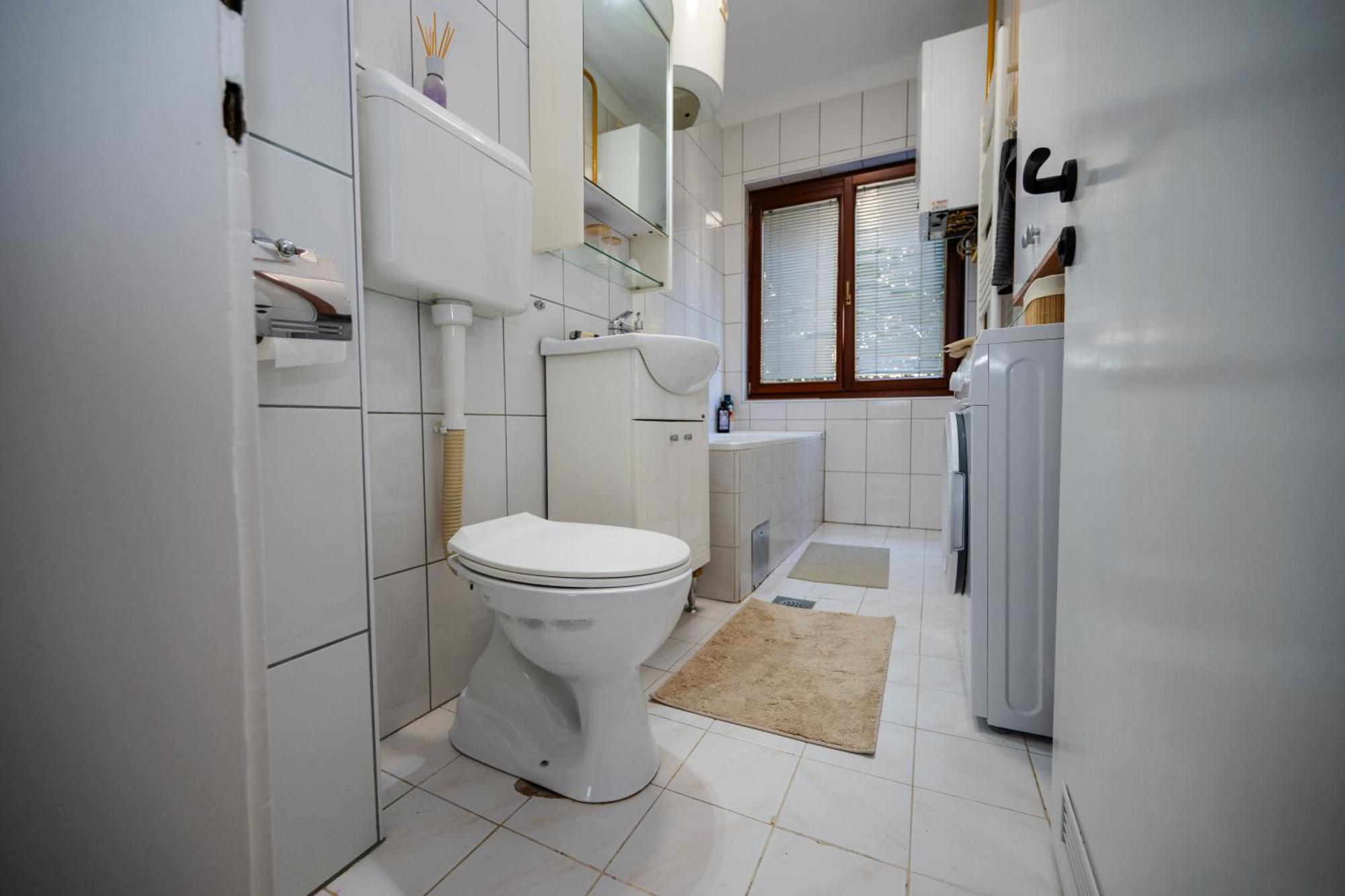 Cozy One-Bedroom Apartment Near City Center SJJ Exteriér fotografie